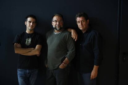 Pedro Casablanc (derecha), Samuel Villuela (izquierda) y el director Antonio Ortiz.