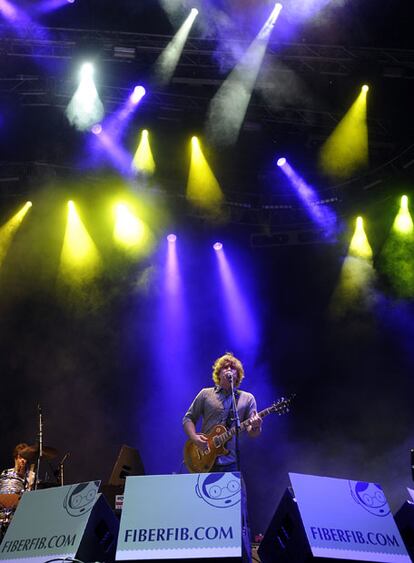 El grupo estadounidense Nada Surf ha tocado en el Escenario Verde.