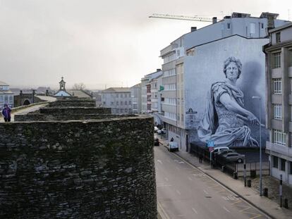 El mural de Julio César, obra de Diego As, en la Ronda da Muralla de Lugo.