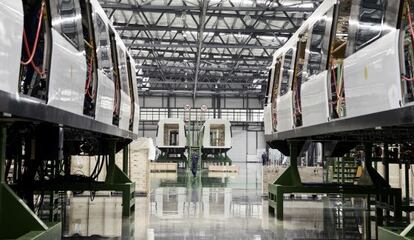 F&aacute;brica de CSR en Ningbo, donde se ensamblan trenes el&eacute;ctricos.