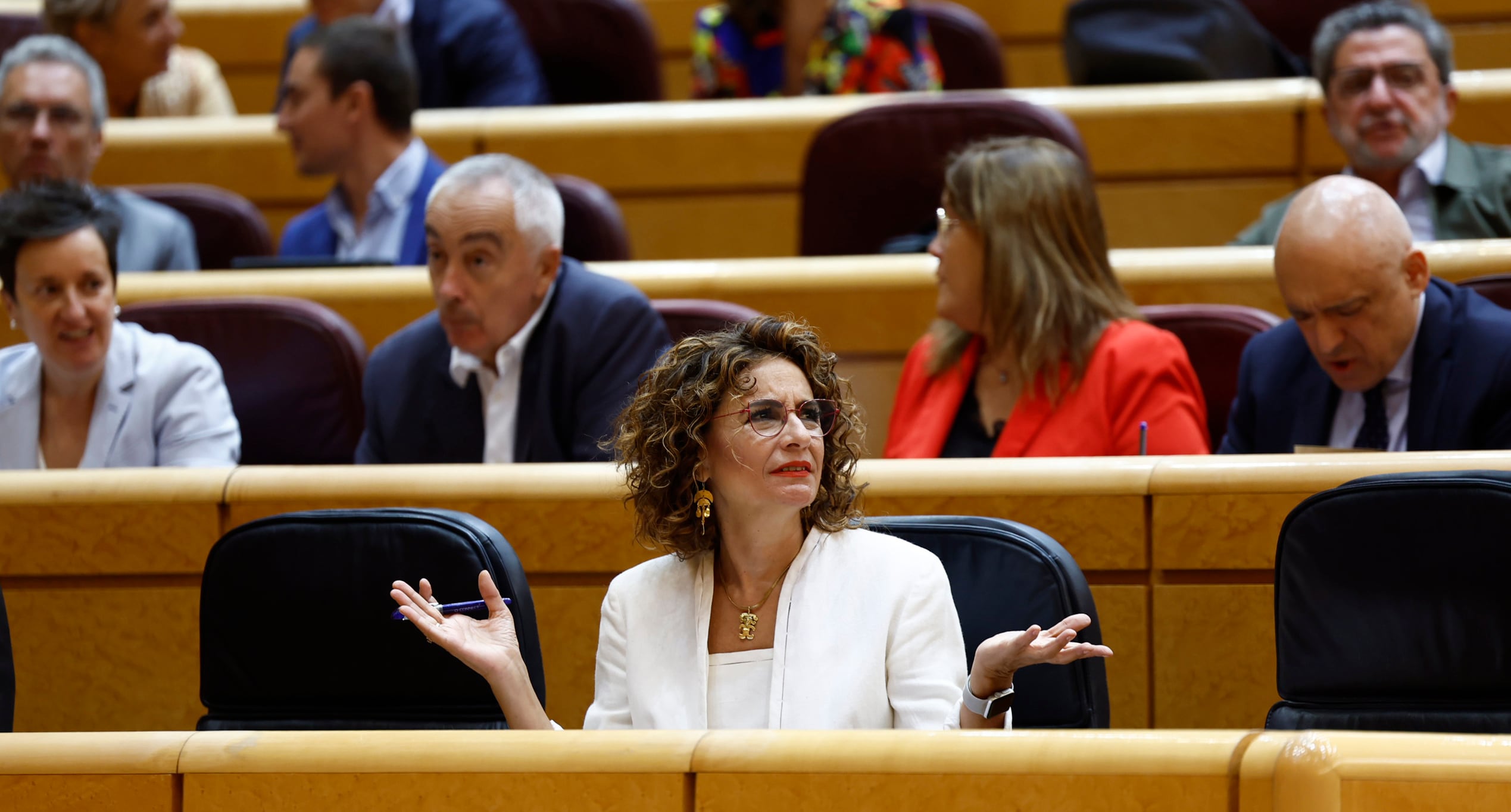 Última hora de la actualidad política, en directo | Montero defiende la financiación singular de Cataluña y acusa al PP de “populismo fiscal y deslealtad institucional”