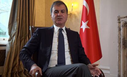 El ministro para Asuntos Europeos de Turquía, Ömer Çelik, en una reciente entrevista en Londres.