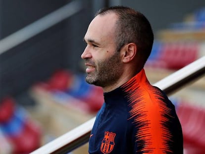 Iniesta, antes de un entrenamiento de esta semana.