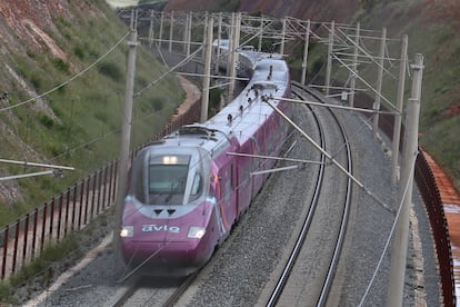 Un tren de alta velocidad del trayecto Madrid-Sevilla.