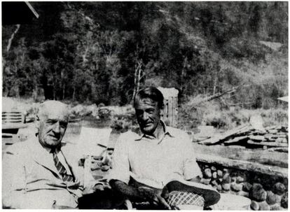 José Ortega y Gasset, con el actor Gary Cooper en Aspen (Colorado, EE UU), en 1949).