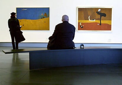 Una de las salas dedicadas a la exposición <i>Miró, el nacimiento del mundo</i> en el Centro Georges Pompidou de París.