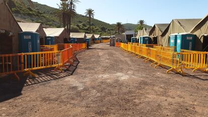 CATE de Barranco Seco (Gran Canaria) antes de recibir al primer grupo de migrantes procedentes del muelle de Arguineguín.