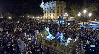 Una de las carrozas de la cabalgata de Reyes en Valencia. 