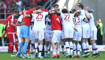 Los jugadores del Bayern celebran la Bundesliga.