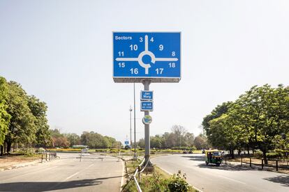 Placa com os diferentes setores da cidade.