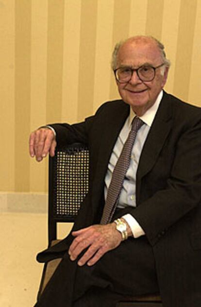 El presidente de honor de Burson-Marsteller, Harold Burson.