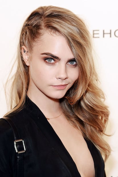 El lado más punk de las trenzas lo pone Cara Delevingne.