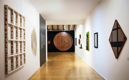 La exposición 'Convergencias / Divergencias', en el Museo de Arte Contemporáneo de Monterrey, en junio de 2025.