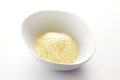 <p>Espolvorearlo sobre platos de pescado o marisco es una aberración. Cappai: "En Italia el pescado y el queso van separados. Excepto en algunas recetas como espaguetis con queso <em>pecorino</em> y mejillones. Pero en general pensamos que no casan bien".</p>