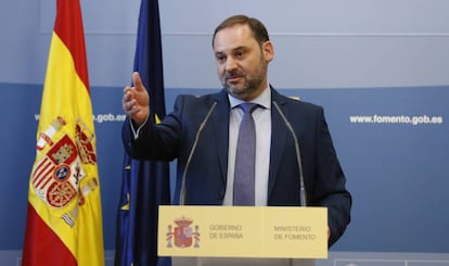 Jose Luis Abalos, tras tomar posesión como nuevo ministro de Fomento.