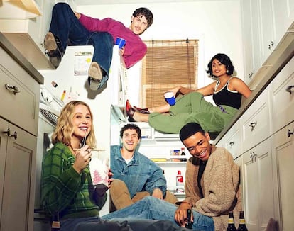 Nueva serie Adults de Disney+