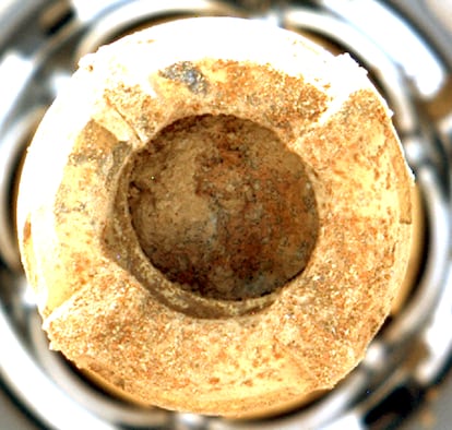 Imagen de un instrumento del 'Perseverance' que permitió estudiar las muestras perforadas de la roca Cataratas de Cheyava.