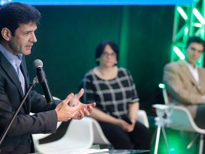 Marcelo Álvaro Antonio durante uma conferência.