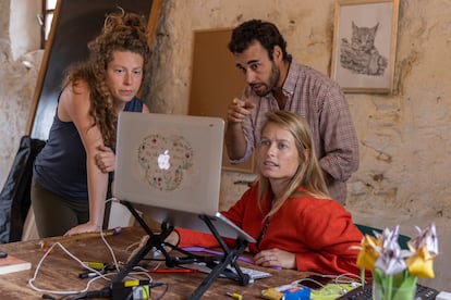 Sanne Kruijt, Yanniek Schoonhoven y Jacobo Monereo, responsables de la Regeneration Academy.