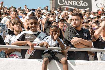 Torcida da Ponte Preta em Ribeirão Preto, no dia 30 de setembro de 2019.