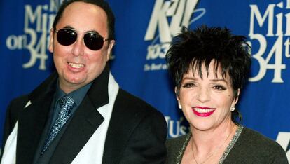 David Gest y Liza Minnelli, en un estreno en Nueva York en 2002.