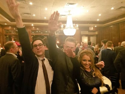 La foto que Tila Tequila subió a Twitter celebrando la victoria de Trump.