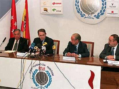 Pedro Ferrándiz, Jacques Rogge, Juan Antonio Samaranch y Alfredo Relaño, director de <i>As.</i>