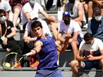 Carlos Alcaraz contra Bernabe Zapata en Roland Garros
