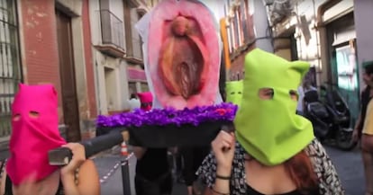 Imagen de la procesi&oacute;n grabada por una usuaria de YouTube.