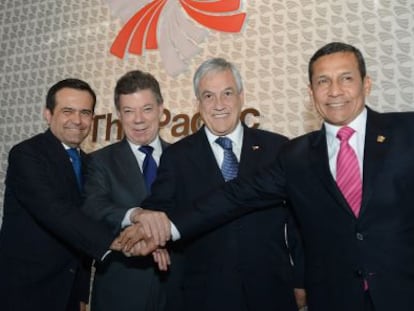 El secretario de Economía de México y los presidentes de Colombia, Chile y Perú.