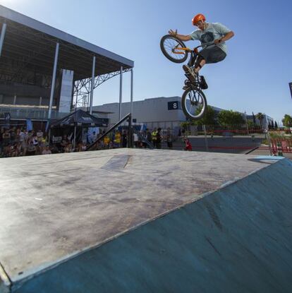 Exhibición de BMX durante el festival Mulafest.