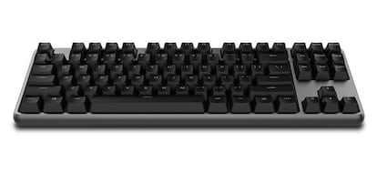 Este nuevo teclado está disponible con las teclas de color negro o blancas