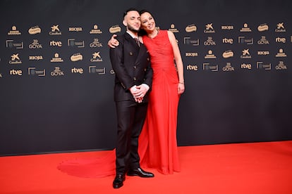 GRANADA, SPAIN - FEBRUARY 08: Anton Alvarez aka C. Tangana and Leonor Watling attend the red carpet during Goya Cinema Awards 2025 at the Granada Conference & Exhibition Centre on February 08, 2025 in Granada, Spain. (Photo by Carlos Alvarez/WireImage)