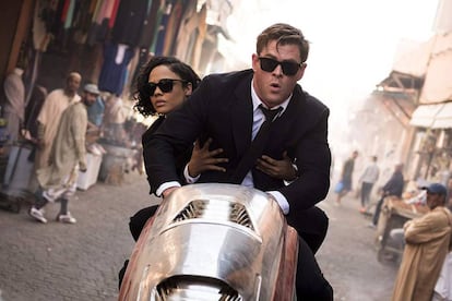 Tessa Thompson y Chris Hemsworth, en 'Men in Black: International'