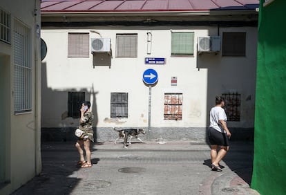 Viviendas tapiadas en el barrio de Numancia, en Puente de Vallecas, el pasado 24 de julio. Es el segundo con mayor densidad de población (263,48 habitantes por hectárea) del distrito, que tiene una media de 161,41 vecinos.