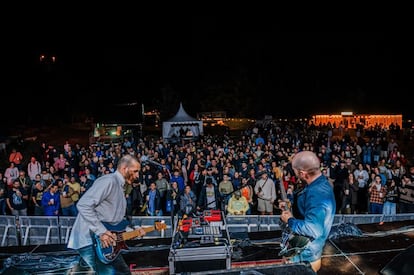 Los Manises actuando en la edición 2024 del Prestoso Fest.