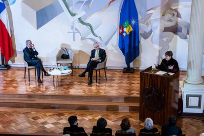 Michele Bachelet durante el lanzamiento del libro 'La experiencia política de la Unidad Popular', de Patricio Aylwin.