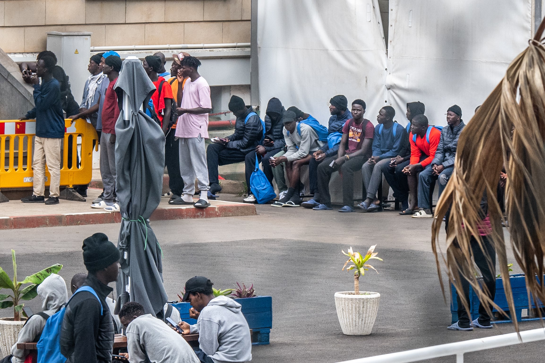 Canarias aguarda el repunte de cayucos tras cerrar su verano migratorio más intenso 