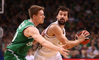 Llull busca el pase ante Grigonis