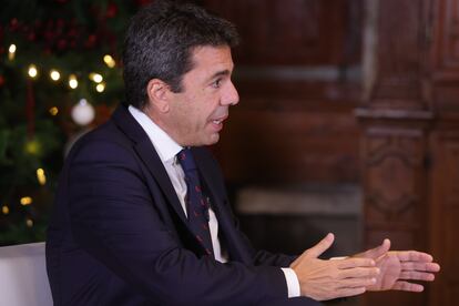 El presidente de la Generalitat Valenciana, Carlos Mazón, durante la entrevista a Radio Valencia-Cadena SER.
