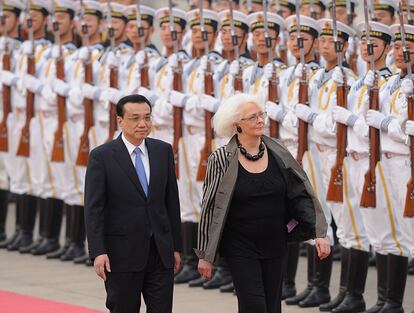 Johanna Sigurdardottir viajó en visita oficial a China acompañada de su mujer.