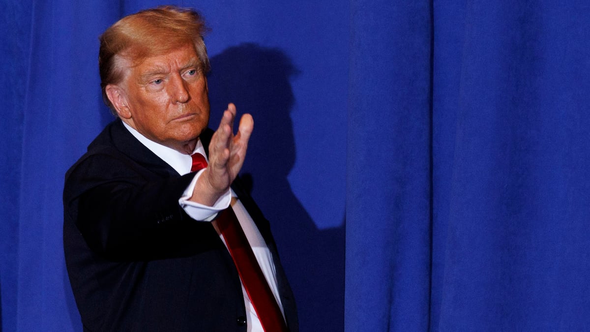 Maine judge delays decision on removing Trump from ballot until Supreme ...