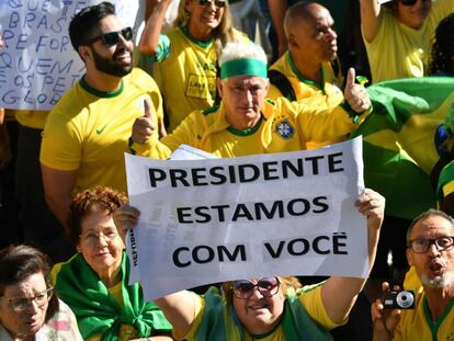 Seguidores de Bolsonaro, el domingo en São Paulo.