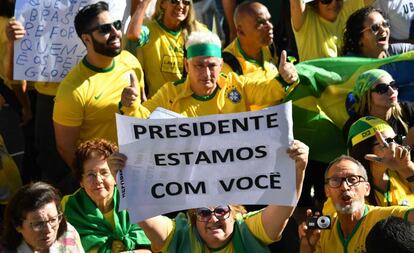 Seguidores de Bolsonaro, el domingo en São Paulo.