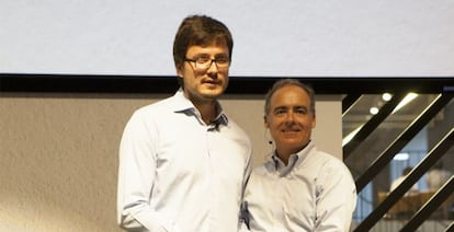 Alberto M&eacute;ndez, consejero delegado de BQ, y Javier Rodr&iacute;guez Zapatero, director general de Google Espa&ntilde;a.