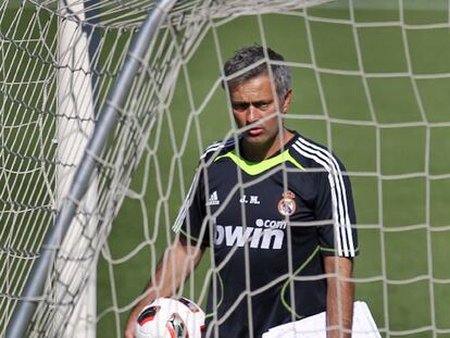José Mourinho, en un entrenamiento en Valdebebas.