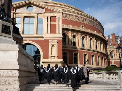 Imperial College London students celebrate their graduation at the Royal Albert Hall (London) in October 2022.