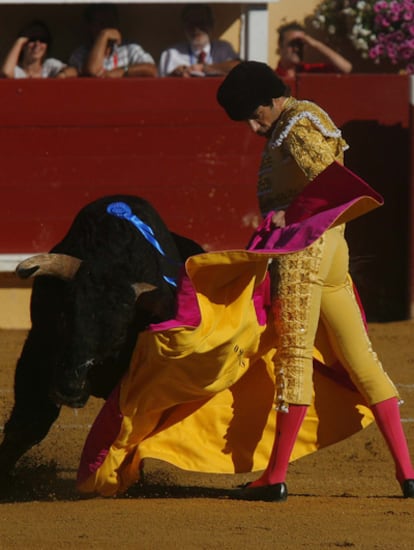 José Tomás torea en la reciente feria de Bayona.