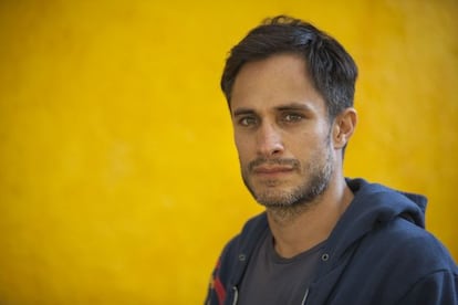 Gael García Bernal en las oficinas de Canana, su productora.