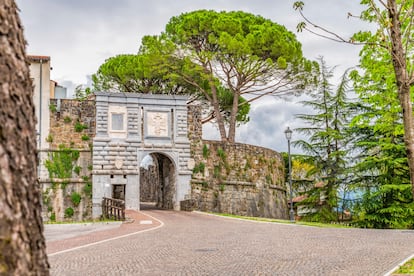 La Porta Leopoldina de Gorizia, acceso al castillo de la ciudad.